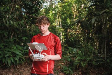 Studio-VF_Man_Forest_Research_Tablet_CMYK.jpeg Studio-VF_Man_Forest_Research_Tablet_CMYK.jpeg