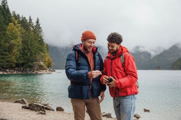 Studio-VF_Men_Lake_Phone_CMYK.jpeg